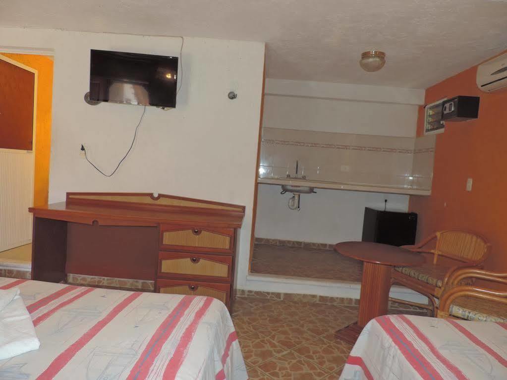 Hotel Golden Paradise Town Isola Holbox Esterno foto