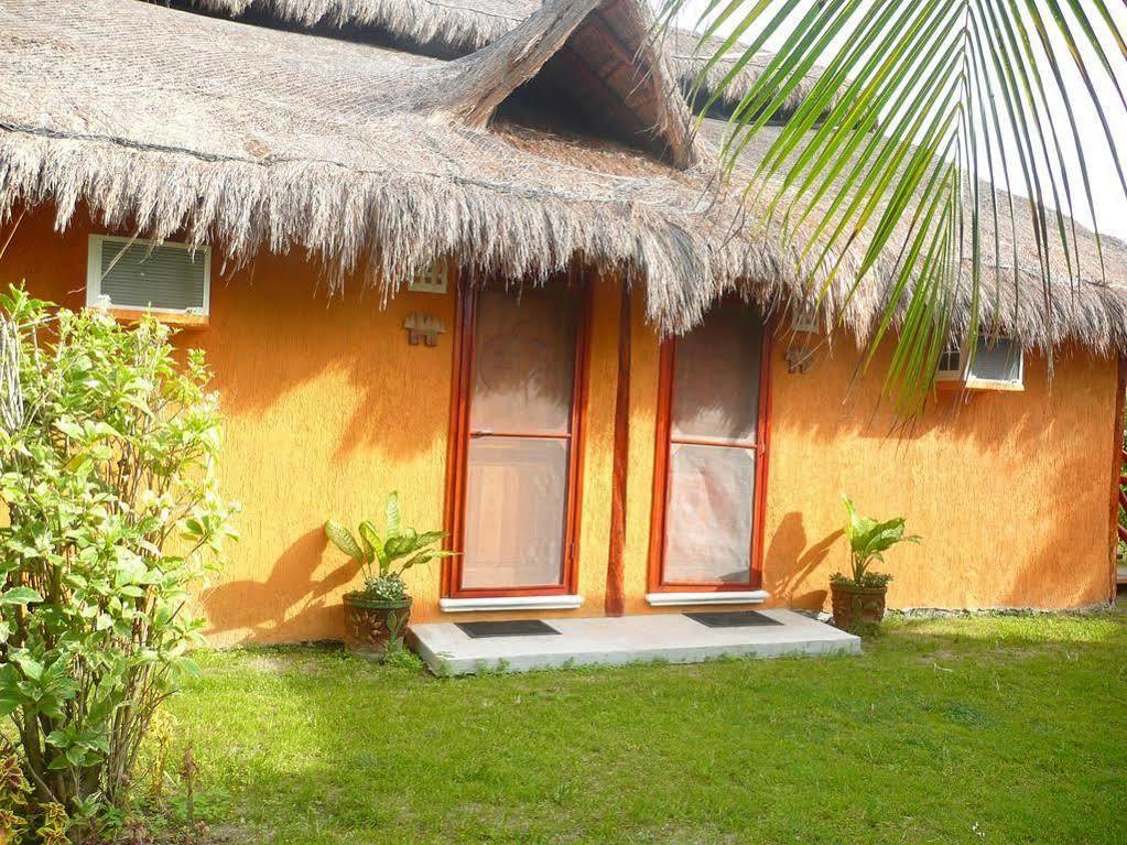 Hotel Golden Paradise Town Isola Holbox Esterno foto